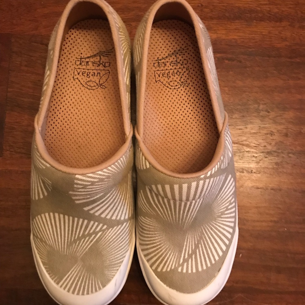 Dansko Vegan Canvas Clog - Size 38